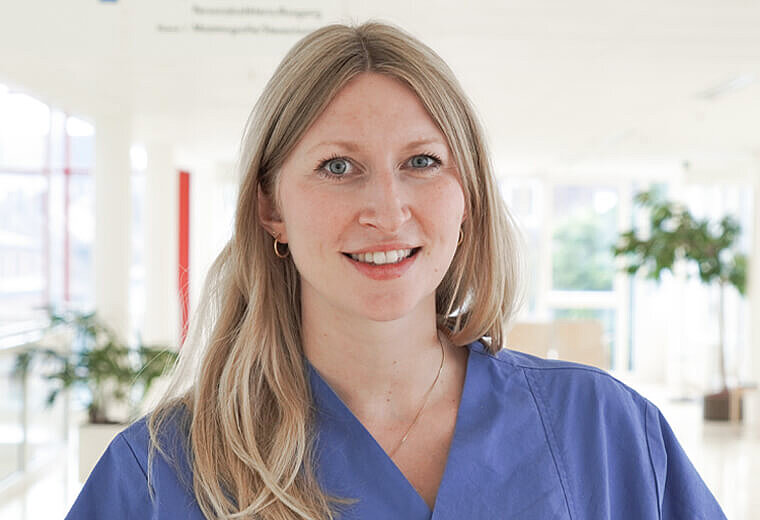 Dr. med.  Helena Link
