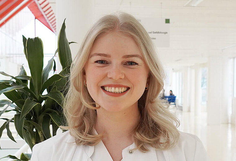 Dr. med. univ.  Katharina Leis