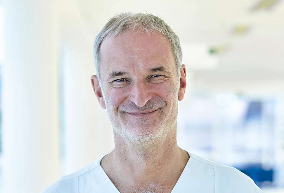 Prof. Dr. med. Gregor Pollach Prof. Dr. med. Gregor Pollach