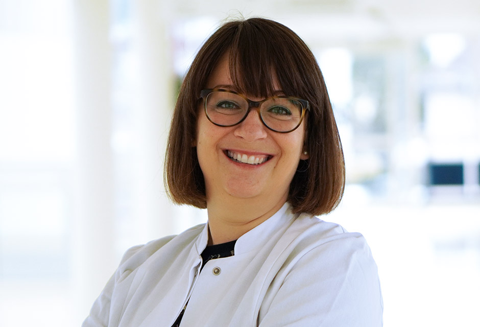 Wilke Crusios Santos, Assistenzärztin der Klinik für Innere Medizin 3 in Kaiserslautern